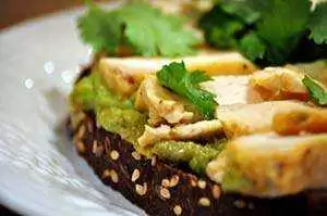 Toasted Chicken with Arugula Guacamole (Gluten-Free)