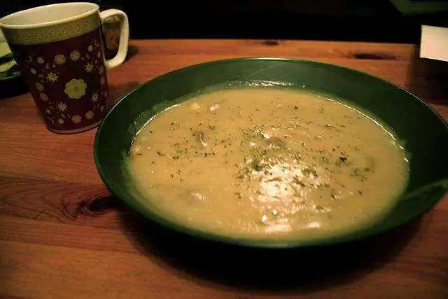 Roasted Cauliflower Soup (Gluten-Free)