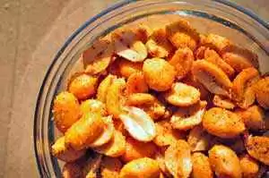 Cinnamon and Rosemary Roasted Peanuts (Gluten-Free)