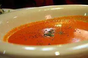 Tomato Soup with Quinoa (Gluten-Free)