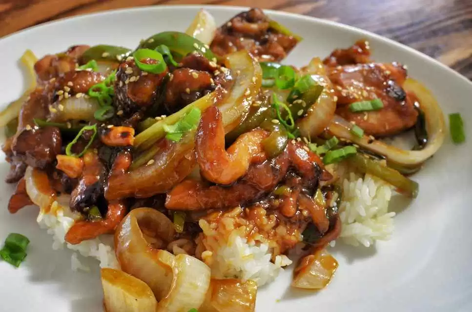 Quick Cook Honey Sesame Chicken (Gluten-Free) - Honey sesame chicken. Photo: CC--JeffreyW