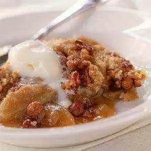 Pecan Almond Apple Crisp (Gluten-Free) - Photo: CC--marshillonline