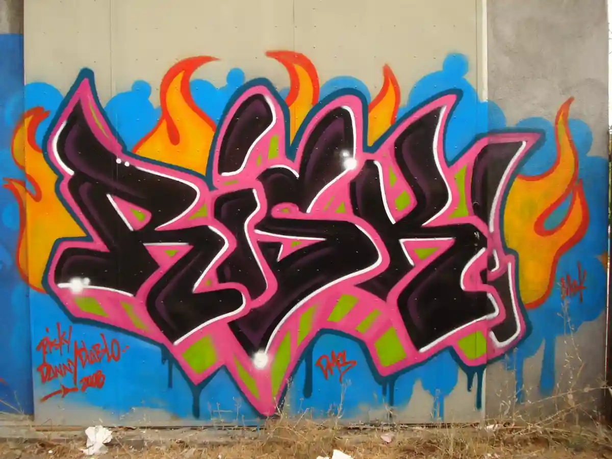 Genetic Study Offers Insights on Early Childhood Diets and Celiac Disease Risk - Risk MSK WCA DMS SeventhLetter LosAngeles Graffiti Art by anarchosyn is licensed under CC BY-SA 2.0.