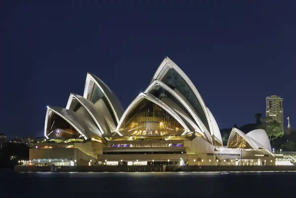 Traveling to Australia with Celiac Disease: A Gluten-Free Guide - Sydney Opera House by Lenny K Photography is licensed under CC BY 2.0. 