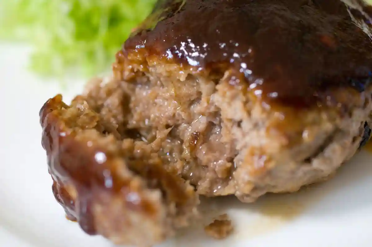 Gluten-free Hamburger Steak with Gravy - homemade hamburger steak by [cipher] is licensed under CC BY-SA 2.0.