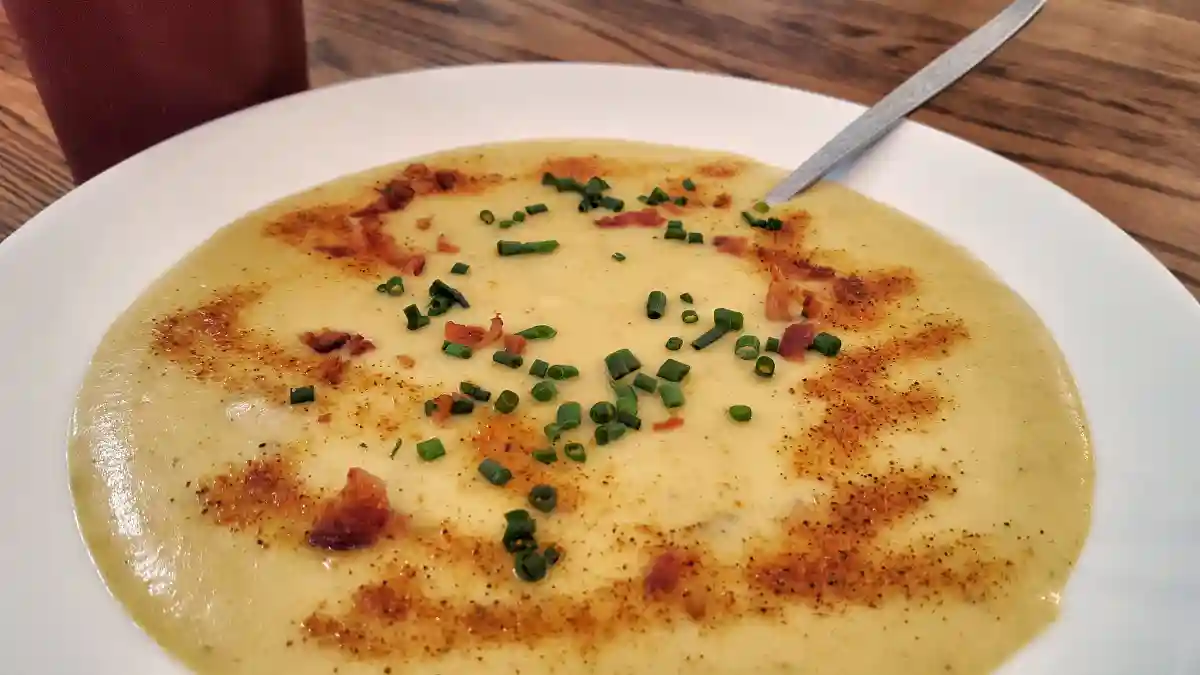 Our Ultimate Gluten-Free Potato Soup - Mmm... soup's on! by jeffreyw is licensed under CC BY 2.0.