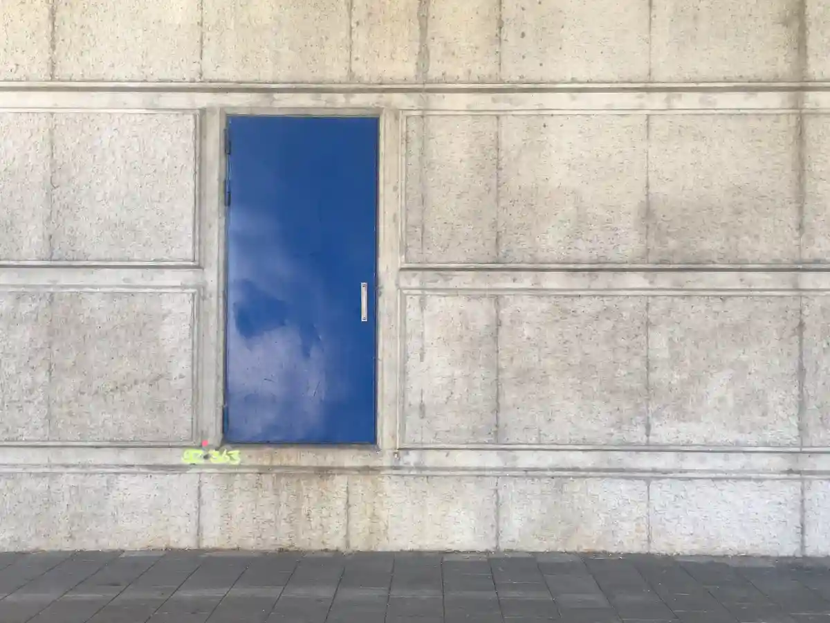 Is There a Test for Gluten Sensitivity or Gluten Intolerance? - Sky-blue Door With Imaginary Cloud by joostmarkerink is licensed under CC BY 2.0.