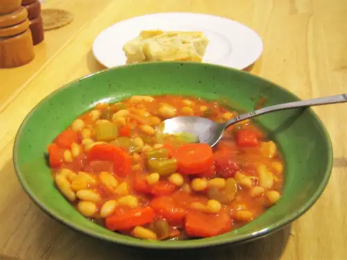 Gluten-Free Greek Fasolada (Bean Soup) - Fasolada, 2006 by Gordon Joly is licensed under CC BY-SA 2.0.