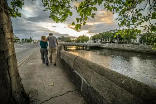 Your Guide to a Safe Gluten-Free Valentine's Day - The romantic couple, Dublin, Ireland by Giuseppe Milo (www.pixael.com) is licensed under CC BY 2.0.